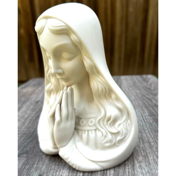 Vintage Holland Mold Praying Madonna 8" Figurine - Picture 2 of 5
